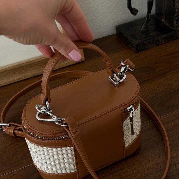 Madison west RATTAN summer Elegant Brown and Cream Handbag - Picture 2 of 3